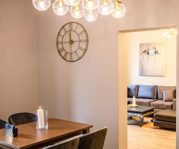 Art Premium 公寓 *